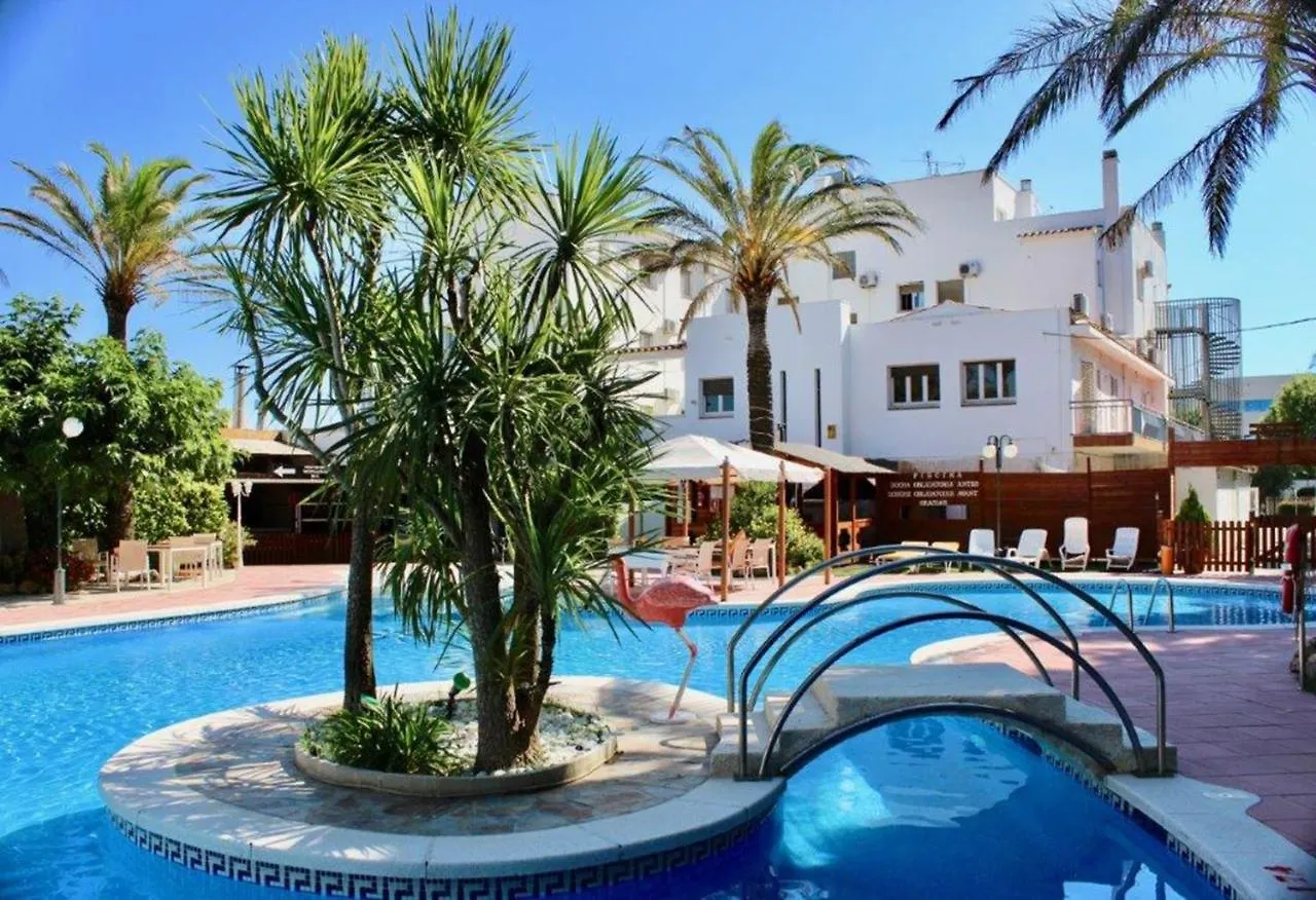 4 Hoteles de Diseño Cerca del Ecomuseu Farinera que Merecen Reservarse
