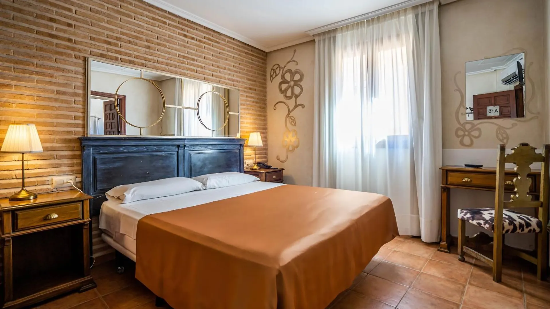 5 Hoteles Céntricos en Toledo Junto al Artificio de Juanelo