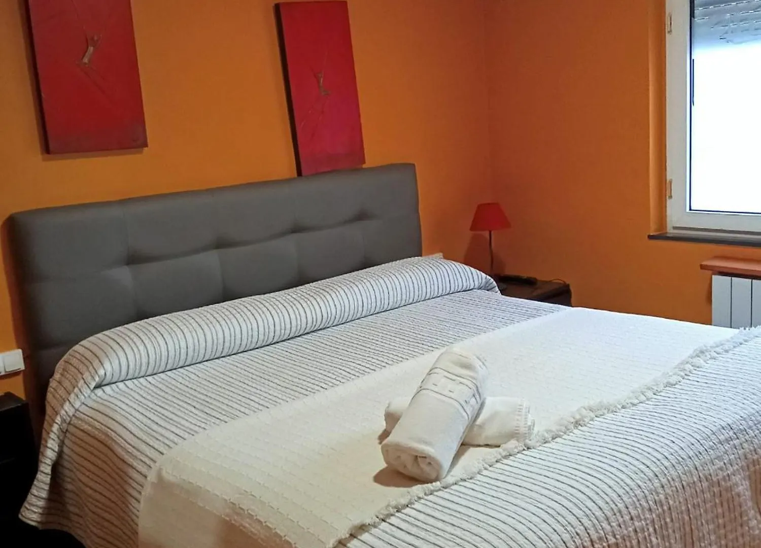5 Hoteles Céntricos cerca de Los Cauces en Onís que Debes Conocer