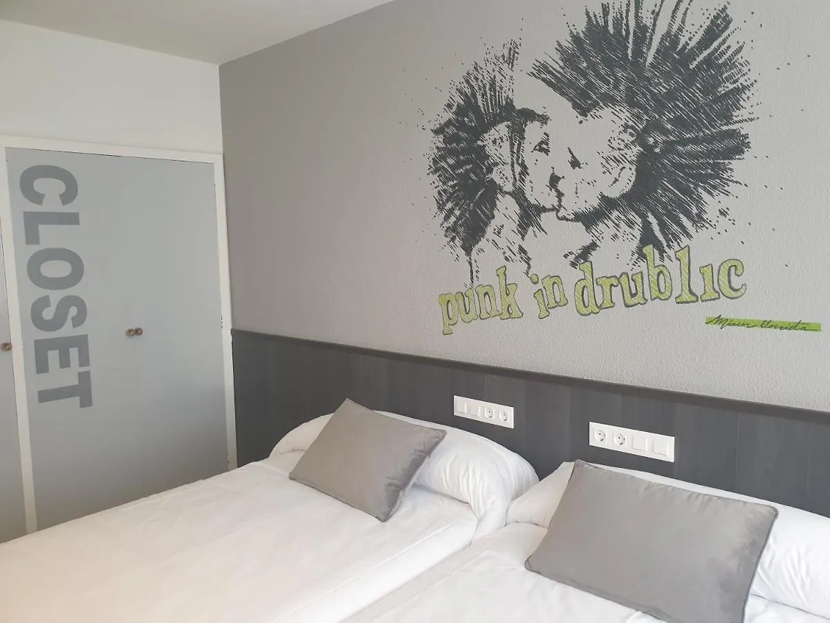 5 Hoteles Cerca del Convento de San Antonio en Vitoria