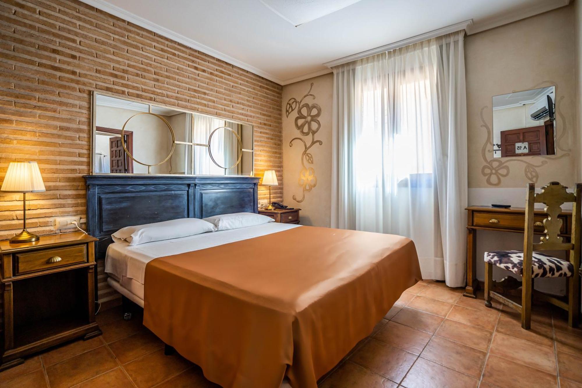 5 Hoteles Céntricos en Toledo Junto al Artificio de Juanelo